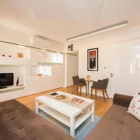 Taksim Thera Apartment